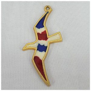 American Patriotic Motif Pendant in Goldtone Trim
